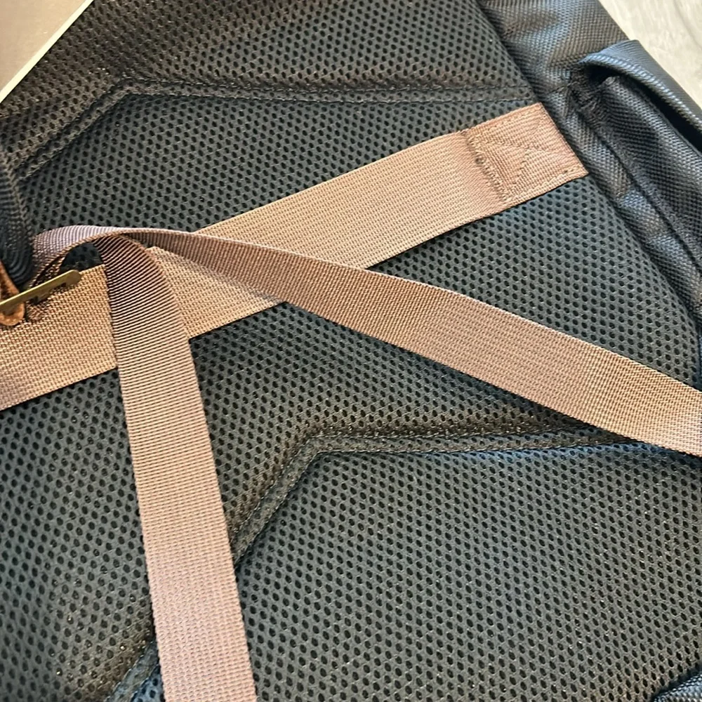 ATHALON | Men’s Leather Travel Backpack